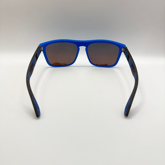 Fresh and Stylish Polarized Glass with Contrast Colors, PC Frame - Picture 6 of 8